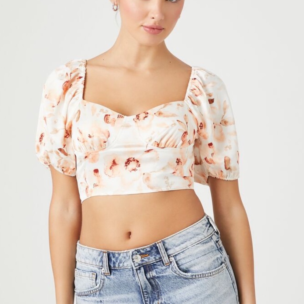 Cream Floral Puff Sleeve Crop Top size medium